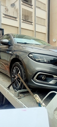 voitures-fiat-tipo-sedan-2024-life-tebessa-algerie