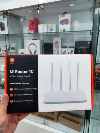 Mi Router 4C - 4 antennes omnidirectionnelles - 300Mbps - 64 appareils.