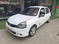 voitures-renault-clio-campus-2013-bye-el-eulma-setif-algerie