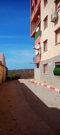 appartement-vente-f3-alger-bouzareah-algerie