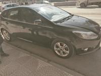 voitures-ford-focus-5-portes-2014-trend-sport-zighoud-youcef-constantine-algerie