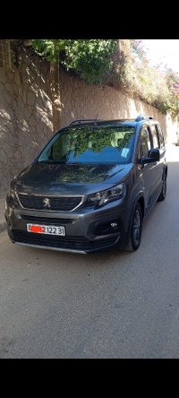 voitures-peugeot-rifter-2022-oran-algerie