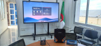 ecrans-data-show-ecran-tactiles-interactifs-video-conference-maxhub-75-et-86-kouba-alger-algerie