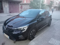 voitures-renault-clio-5-rsline-2023-guelma-algerie