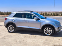 voitures-volkswagen-t-roc-2023-life-business-sidi-bel-abbes-algerie