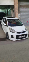 voitures-kia-picanto-2015-sportline-setif-algerie