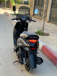 motos-et-scooters-vms-cuxi-2023-larbaa-blida-algerie