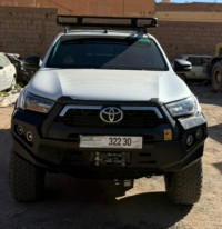 voitures-toyota-hilux-2022-adventure-off-road-ouargla-algerie