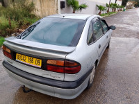 voitures-renault-laguna-1-1996-blida-algerie