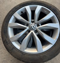 tires-rims-4-jantes-en-alliage-de-17-pouces-avec-pneus-neufs-pour-une-volkswagen-relizane-algeria