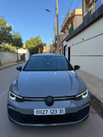 voitures-volkswagen-golf-8-2023-gtd-oran-algerie