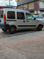 voitures-renault-kangoo-2002-vetre-bouira-algerie