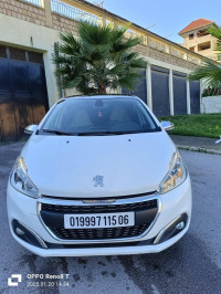 voitures-peugeot-208-2015-allure-facelift-bejaia-algerie