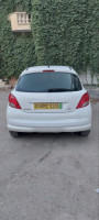 voitures-peugeot-207-2012-batna-algerie