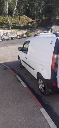 voitures-renault-kangoo-2017-saoula-alger-algerie