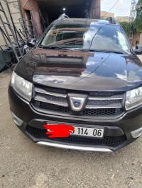 سيارات-dacia-sandero-2014-stepway-أقبو-بجاية-الجزائر