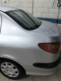 voitures-peugeot-206-sedan-2007-ouargla-algerie