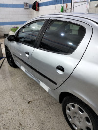 voitures-peugeot-206-sedan-2007-taher-jijel-algerie