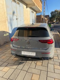 سيارات-volkswagen-golf-8-2024-قمار-الوادي-الجزائر