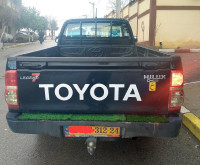 voitures-toyota-hilux-2012-guelma-algerie