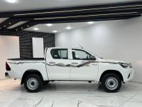 voitures-toyota-hilux-سلوقية-2024-بدفلوك-cheraga-alger-algerie