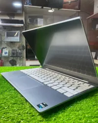 Dell XPS 13 9315 i7 12Gen 16 Gb ram 512 Gb ssd ecran 13 pouce FHD trés leger etat 10/10