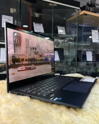 Asus Zenbook 14 Oled 2023 i7 12 Gen 16 Gb ram 512 Gb ssd ecran 2.8K Oled Tactil neuf sans ambalage