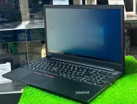 Thinkpad E15 i7 10 Gen 8 ram 256 ssd ecran 15 pouce FHD intel iris UHD etat 10/10