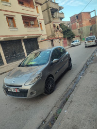 voitures-renault-clio-3-2010-dynamique-bouira-algerie