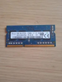 RAM 2GB + 512MB