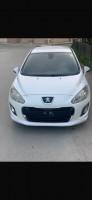 moyenne-berline-peugeot-308-2012-algerie