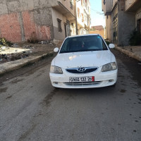 voitures-hyundai-accent-2012-ksar-boukhari-medea-algerie