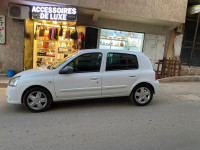 voitures-renault-clio-campus-2014-oran-algerie