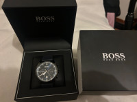 hommes-bonjour-je-vend-une-montre-boss-quasi-neuf-avec-boite-alger-centre-algerie