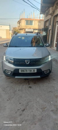 voitures-dacia-sandero-2018-khemis-el-khechna-boumerdes-algerie