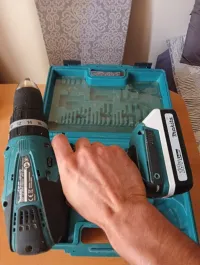 Viseuse Makita 