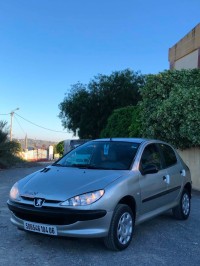 سيارات-peugeot-206-2004-بجاية-الجزائر