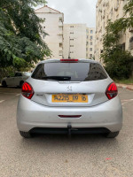 voitures-peugeot-208-2019-allure-facelift-hussein-dey-alger-algerie