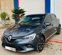 voitures-renault-clio-4-2022-5-intanse-bir-el-djir-oran-algerie