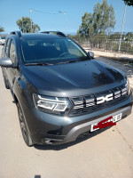 voitures-dacia-duster-2024-journee-bab-ezzouar-alger-algerie