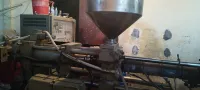 Machine injection plastique