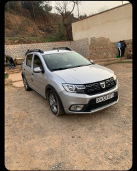 voitures-dacia-sandero-2017-stepway-beni-snous-tlemcen-algerie