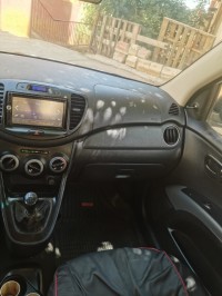 سيارات-hyundai-i10-2015-gl-plus-السحاولة-الجزائر