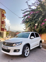 voitures-volkswagen-tiguan-2015-r-line-toudja-bejaia-algerie