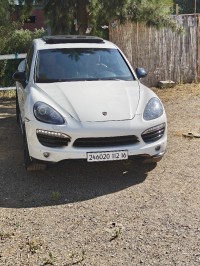 سيارات-porsche-cayenne-2012-الأخضرية-البويرة-الجزائر