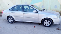 voitures-chevrolet-optra-4-portes-2009-batna-algerie