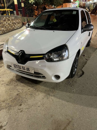 voitures-renault-clio-campus-2014-bye-bejaia-algerie