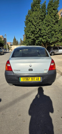 voitures-renault-clio-classique-2001-yellel-relizane-algerie