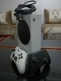 consoles-xbox-serie-s-mascara-algerie