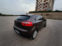 voitures-kia-rio-5-portes-2015-khemis-el-khechna-boumerdes-algerie